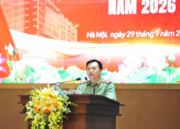 Trung tướng Hoàng Văn Hà, Cục trưởng Cục An ninh điều tra phát biểu tại hội nghị.