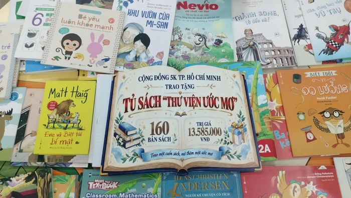 160 đầu sách được trao tặng