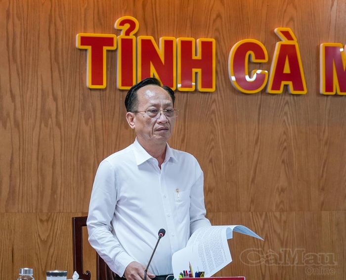  Đồng chí Phạm Văn Thiều, Phó Bí thư Tỉnh uỷ, Chủ tịch HĐND tỉnh, phát biểu tại cuộc họp.