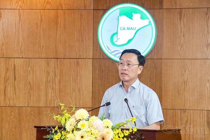 Đồng chí Huỳnh Hữu Trí, Uỷ viên Ban Thường vụ Tỉnh uỷ, Chủ nhiệm Uỷ ban Kiểm tra Tỉnh uỷ, trình bày báo cáo tại hội nghị.