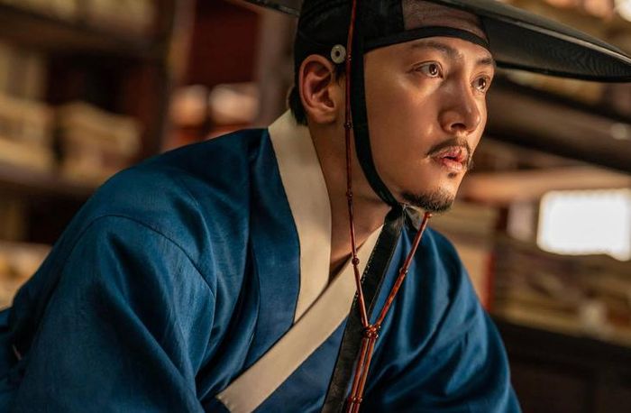 Ji Chang Wook trong The Scandal. Ảnh: Netflix