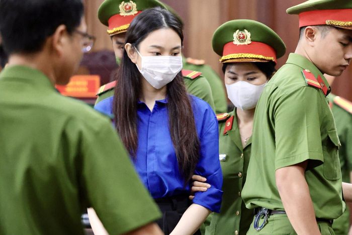 Thuỳ Tiên bị toà tuyên phạt 2 năm tù về tội "Lừa dối khách hàng".