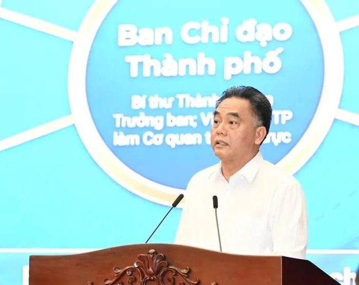 Ông Nguyễn Lộc Hà, Phó Chủ tịch Thường trực UBND TPHCM, phát biểu