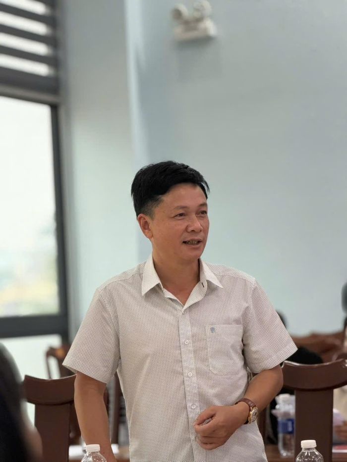 Đồng chí Nguyễn Văn Hải, Phó Chủ tịch MTTQVN, Chủ tịch Hội nông dân xã Nam Ban Lâm Hà phát biểu tại buổi làm việc