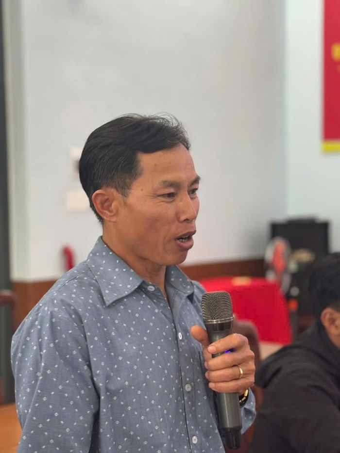 Đại diện các hộ dân trao đổi tại buổi làm việc