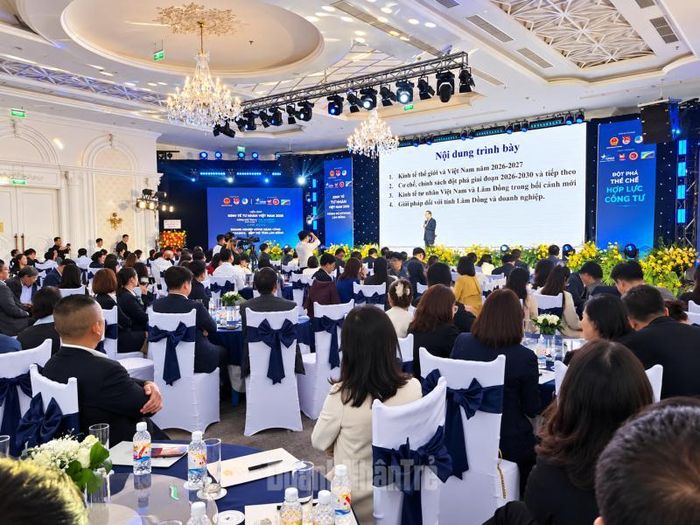 Toàn cảnh Diễn đàn Kinh tế tư nhân Việt Nam 2026 vòng địa phương tỉnh Lâm Đồng.