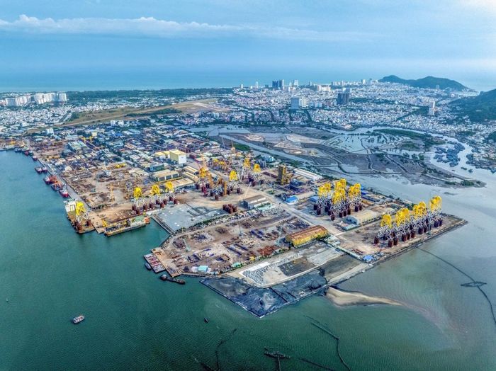 Toàn cảnh Trung tâm Công nghiệp Năng lượng và Hậu cần Kỹ thuật PTSC tại Vũng Tàu, TP HCM. Ảnh: Petrovietnam