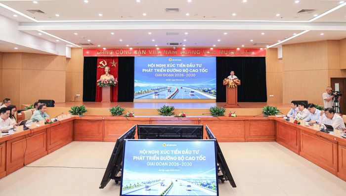 Hội nghị xúc tiến đầu tư phát triển đường bộ cao tốc giai đoạn 2026-2030 do Bộ Xây dựng tổ chức ngày 29-9 tại Hà Nội. Ảnh: Tạ Hải