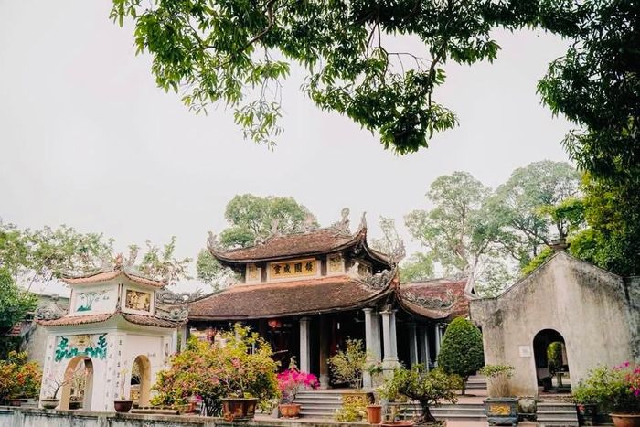 Đình Kim, thôn Song Khê, xã Tam Hưng. Ảnh: Bình Minh 