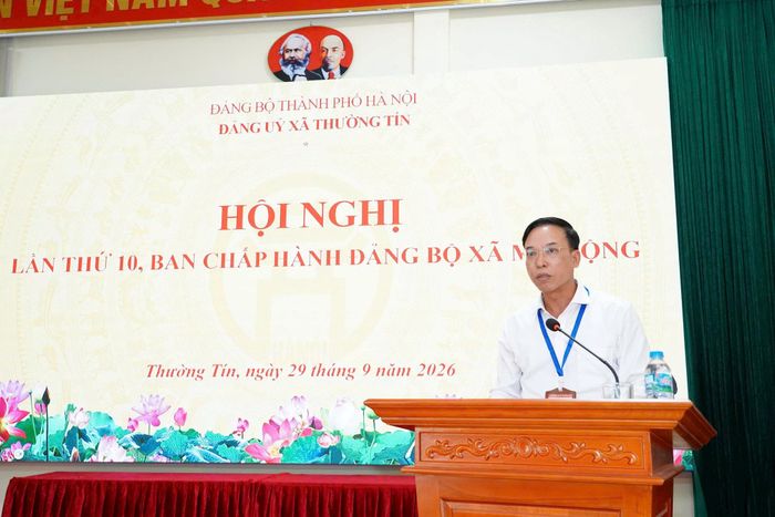 Đồng chí Nguyễn Mạnh Hà - Bí thư Đảng ủy xã Thường Tín phát biểu kết luận hội nghị. Ảnh: PV