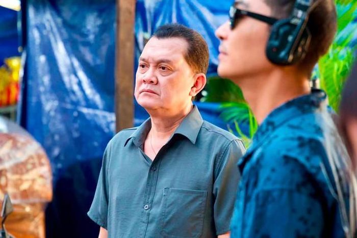 NSƯT Hữu Châu khi trên phim trường.