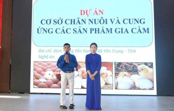 Hoàng Kim Vị thuyết trình dự án cơ sở chăn nuôi, cung ứng sản phẩm gia cầm. Ảnh: NVCC