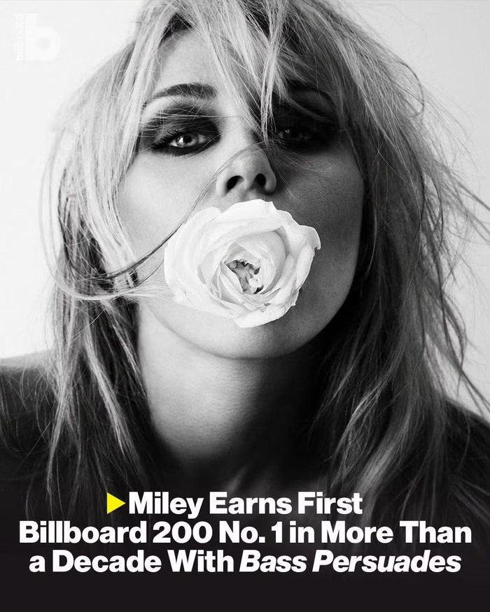 Miley đạt vị trí Top 1 trên Billboard 200 tuần này.