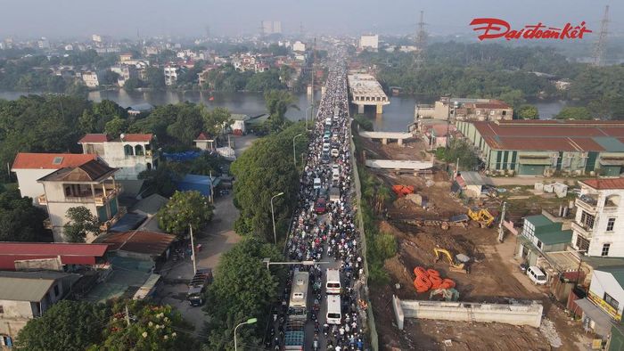 Quốc lộ 6 là tuyến giao thông quan trọng kết nối Hà Nội với các tỉnh phía Tây Bắc.