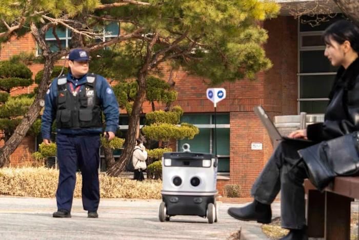 Chính phủ Hàn Quốc ngày càng đưa AI hiện diện rõ nét hơn trong đời sống hàng ngày. Ảnh: Reuters.