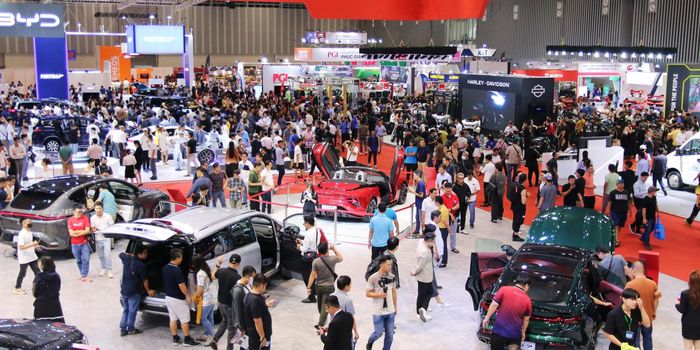 Người mua nay đã khó tính hơn. Ảnh: Phương Lâm.