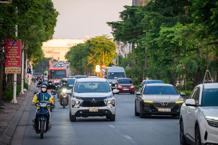  Các ôtô có nhu cầu quay đầu cần đi thẳng đến điểm mở dải phân cách kế tiếp trên tuyến.