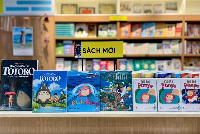 Các ấn phẩm xuất bản dựa trên phim hoạt hình Ghibli như Hàng xóm của tôi là Totoro, Cô bé Ponyo, Dịch vụ giao hàng của phù thủy Kiki... duy trì sức mua tốt, cho thấy nhu cầu của người hâm mộ đối với dòng sách này chưa có dấu hiệu hạ nhiệt.