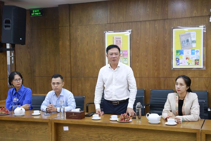 Ông Nguyễn Ngọc Hồi, Phó giám đốc Sở Văn hóa và Thể thao TP.HCM - Phó chủ tịch Hội Xuất bản Việt Nam, trong buổi làm việc với các đơn vị xuất bản, phát hành. Ảnh: Lê Đức Trung.