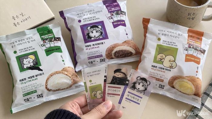 Những chiếc bookmark Minumsa được bán kèm cùng bánh mì gây sốt tại Hàn Quốc những ngày qua. Nguồn: wikifoodie.co.kr