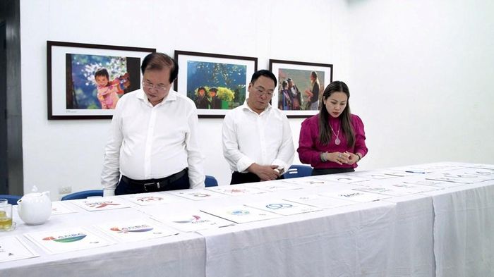 Thứ trưởng Tạ Quang Đông đề nghị các thành viên Hội đồng cần tập trung cao, làm việc theo nguyên tắc tập trung, dân chủ, đảm bảo việc chấm chọn diễn ra khách quan, công bằng để chọn được những tác phẩm thực sự chất lượng
