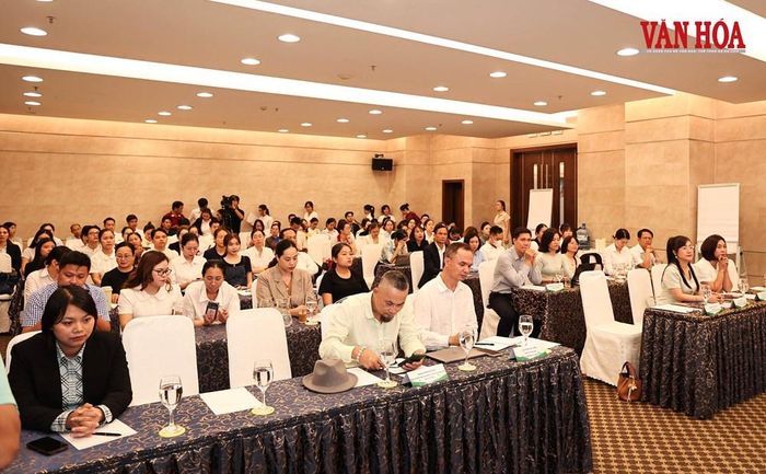 Các đại biểu tham dự hội nghị