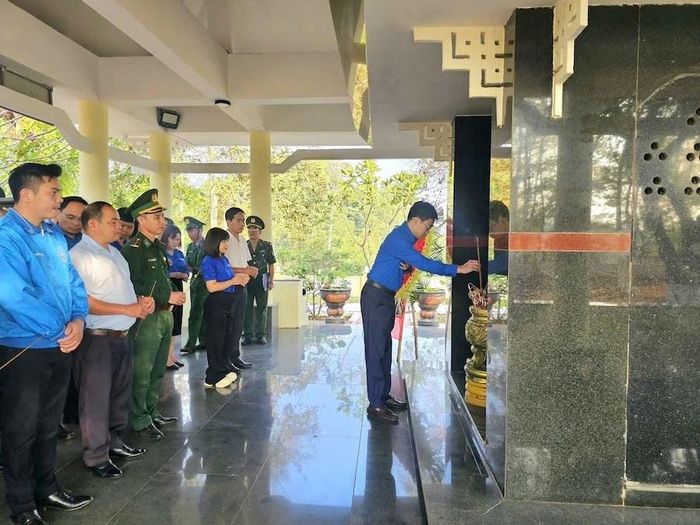 Nhà bia tưởng niệm Đồn 649 là nơi tưởng nhớ, tri ân các Anh hùng liệt sĩ, góp phần giáo dục truyền thống yêu nước, đạo lý “uống nước nhớ nguồn” cho các thế hệ