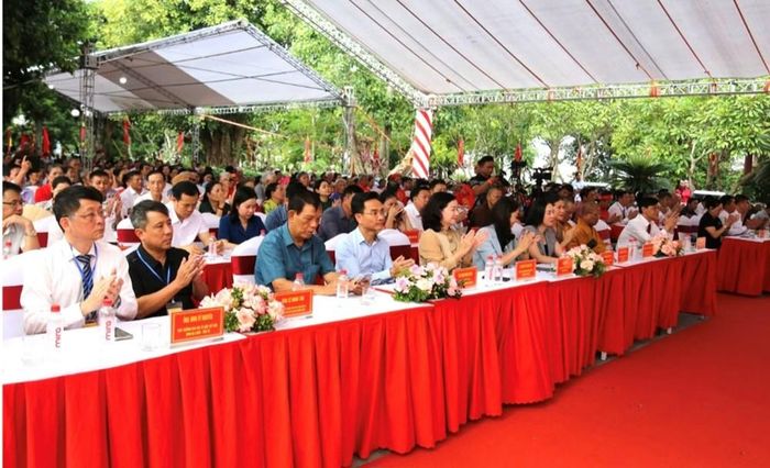 Các đại biểu tham dự Lễ hội