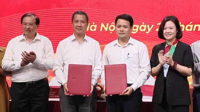 Cơ quan Báo và Phát thanh, Truyền hình Hà Nội phối hợp Cục Điện ảnh (Bộ Văn hóa, Thể thao và Du lịch) tổ chức Lễ ký kết Biên bản ghi nhớ hợp tác về tuyển chọn, giới thiệu và phổ biến các tác phẩm điện ảnh Việt Nam