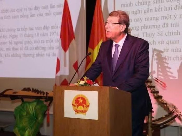 Thượng Nghị sĩ Quốc hội Thụy Sĩ Mauro Poggia phát biểu tại sự kiện. (Ảnh: Đại sứ quán Việt Nam tại Thụy Sĩ cung cấp)