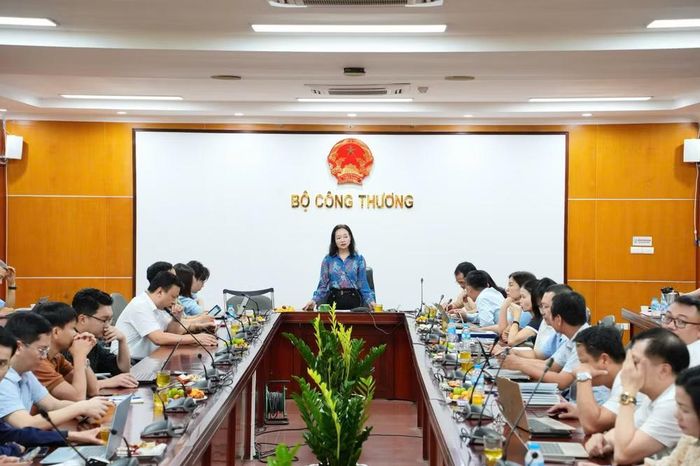 Tập huấn sử dụng Hệ thống quản lý trực tuyến nhiệm vụ khoa học, công nghệ và đổi mới sáng tạo cho các đơn vị thuộc Bộ. (Ảnh: Cục Khoa học, Công nghệ và Chuyển đổi số)