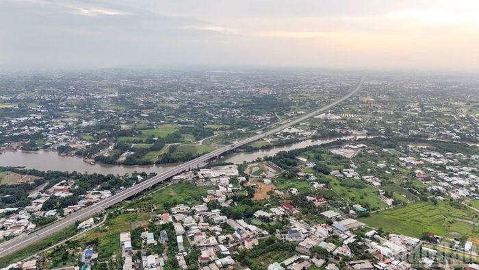  Điểm đầu dự án tại nút giao Mỹ Yên, xã Mỹ Yên, tỉnh Tây Ninh, kết nối trực tiếp cao tốc Bến Lức-Long Thành﻿ với đường Vành đai 3 và cao tốc Thành phố Hồ Chí Minh-Trung Lương.﻿ 