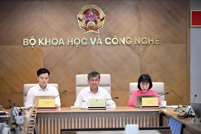 Thứ trưởng Khoa học và Công nghệ Trần Trung Tính chủ trì họp báo thường kỳ tháng 9. (Ảnh: Bộ Khoa học và Công nghệ)