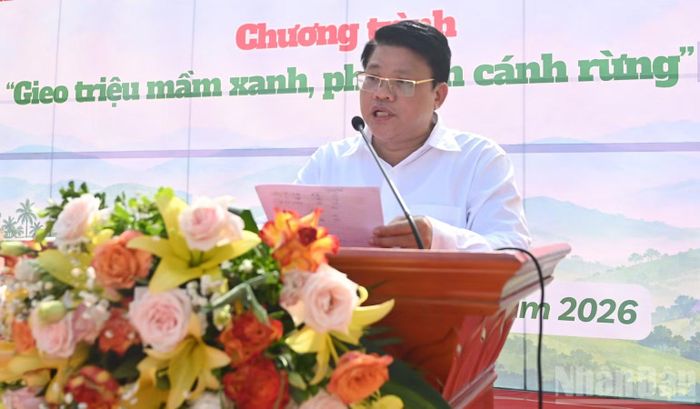 Ông Triệu Đức Văn, Phó Giám đốc Sở Nông nghiệp và Môi trường tỉnh Thái Nguyên phát biểu tại buổi lễ.