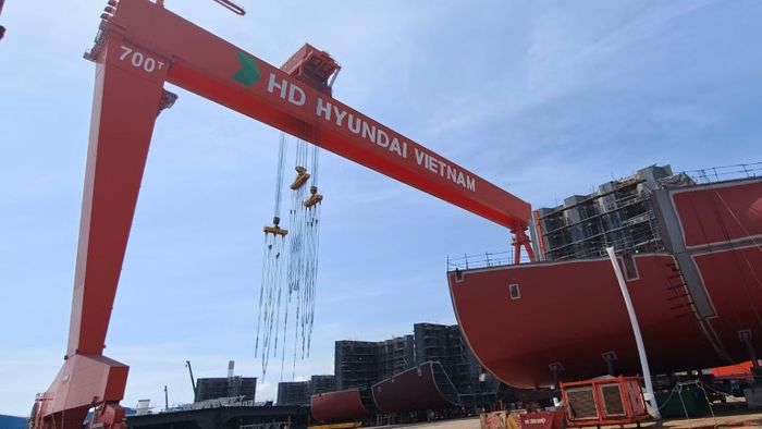Tính đến thời điểm hiện tại, HVS đã bàn giao 207 tàu, bao gồm tàu hàng với tải trọng lên đến 87.000 tấn và tàu dầu đến 115.000 tấn cho khách hàng các nước Singapore, Vương quốc Anh, Nhật Bản, Hy Lạp, Đan Mạch, Italia, …và đều được đánh giá rất cao. (Ảnh: HVS)