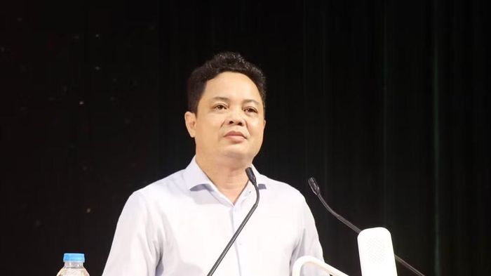 Đồng chí Khổng Đức Thanh, Phó Giám đốc Sở Văn hóa, Thể thao và Du lịch phát biểu. (Ảnh: LT)