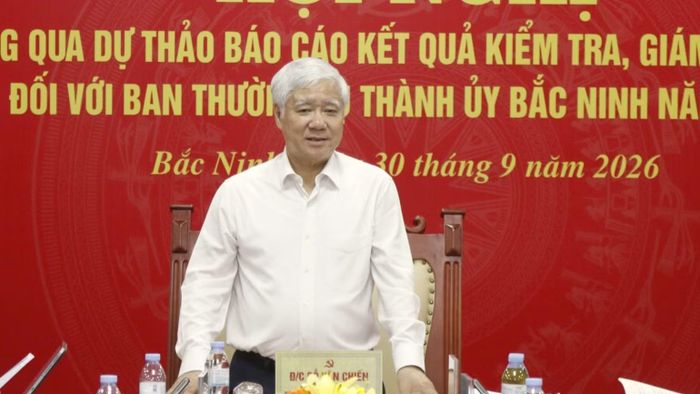 Phó Chủ tịch Thường trực Quốc hội Đỗ Văn Chiến phát biểu. (Ảnh: AT)