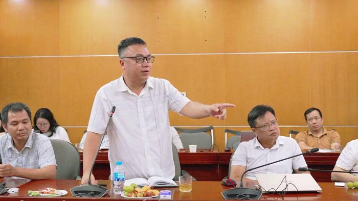 Đại biểu phát biểu đóng góp ý kiến về quy trình chuẩn hóa và số hóa khâu nghiệm thu nhiệm vụ khoa học và công nghệ cấp cơ sở. (Ảnh: Mai Huyên)
