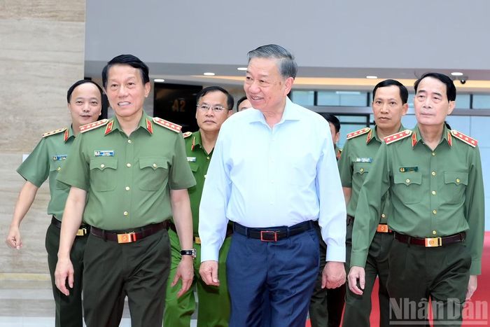 Tổng Bí thư, Chủ tịch nước Tô Lâm đến dự Hội nghị Đảng ủy Công an Trung ương quý III năm 2026.