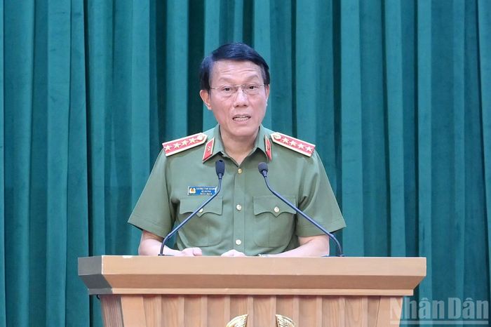Đại tướng Lương Tam Quang, Ủy viên Bộ Chính trị, Bí thư Đảng ủy Công an Trung ương, Bộ trưởng Công an phát biểu khai mạc hội nghị.