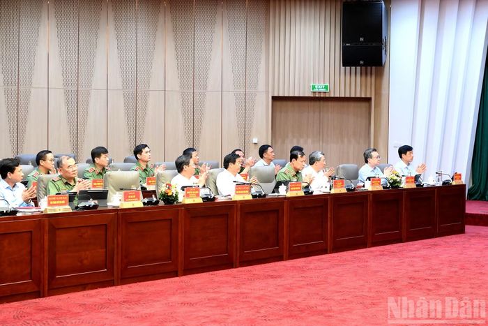 Các đại biểu tham dự hội nghị.