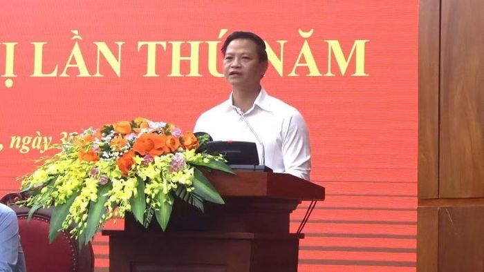 Bí thư Tỉnh ủy Quảng Trị Vương Quốc Tuấn phát biểu kết luận hội nghị. (Ảnh: HG)