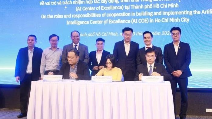 Ký kết biên bản ghi nhớ. (Ảnh: SIHUB)