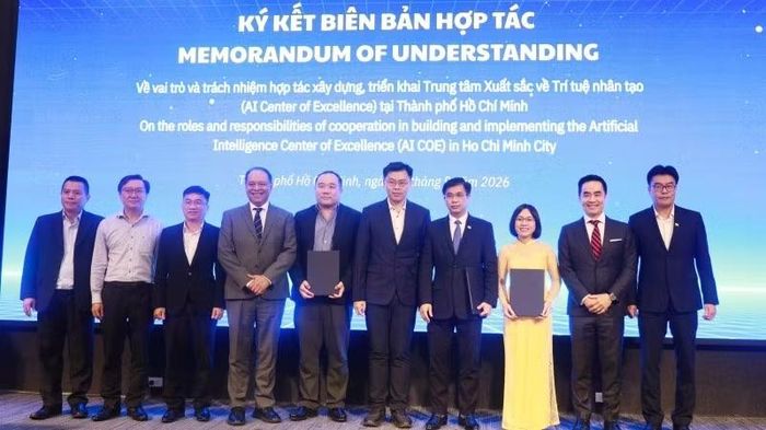 Đại biểu chụp ảnh lưu niệm. (Ảnh: SIHUB)