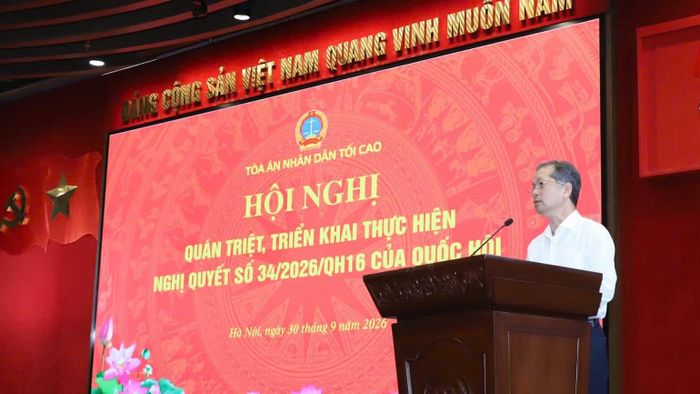 Chánh án Tòa án nhân dân tối cao phát biểu tại hội nghị. (Ảnh: MĐ)