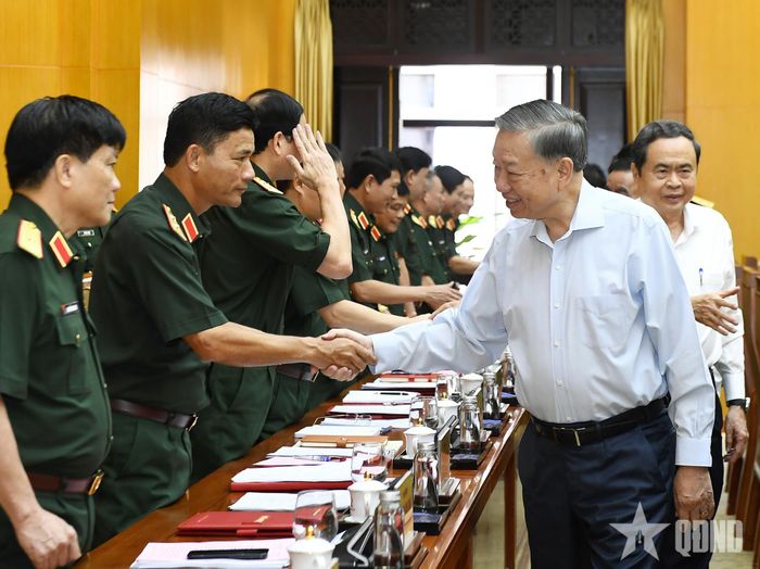  Tổng Bí thư, Chủ tịch nước Tô Lâm, Bí thư Quân ủy Trung ương và các đại biểu tham dự hội nghị. 