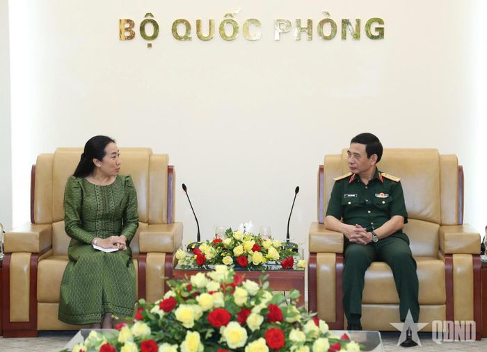Đại tướng Phan Văn Giang tiếp Đại sứ Campuchia tại Việt Nam Touch Sopharath.