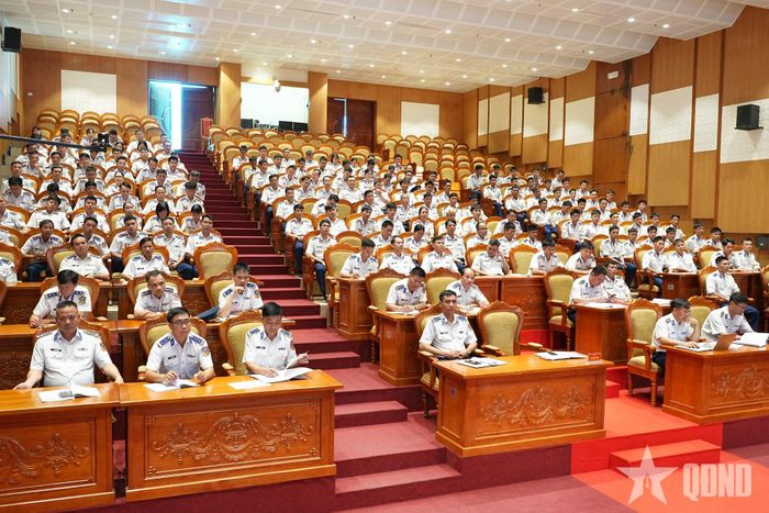  Quang cảnh buổi lễ phát động thi đua.
