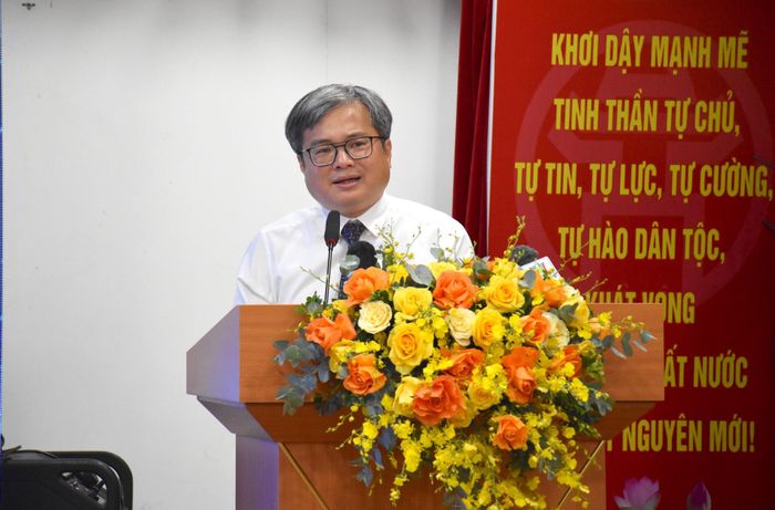 Phó chủ tịch UBND TP Hà Nội Trương Việt Dũng phát biểu tại hội nghị.
