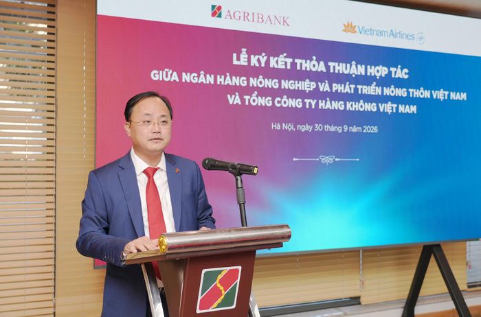 Ông Tô Huy Vũ, Chủ tịch Hội đồng thành viên Agribank khẳng định năng lực tài chính và cam kết đồng hành thực chất cùng Vietnam Airlines. 